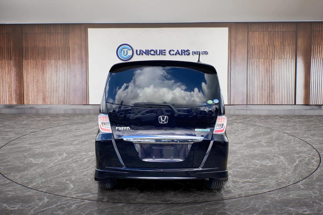 2012 Honda Freed thumbnail
