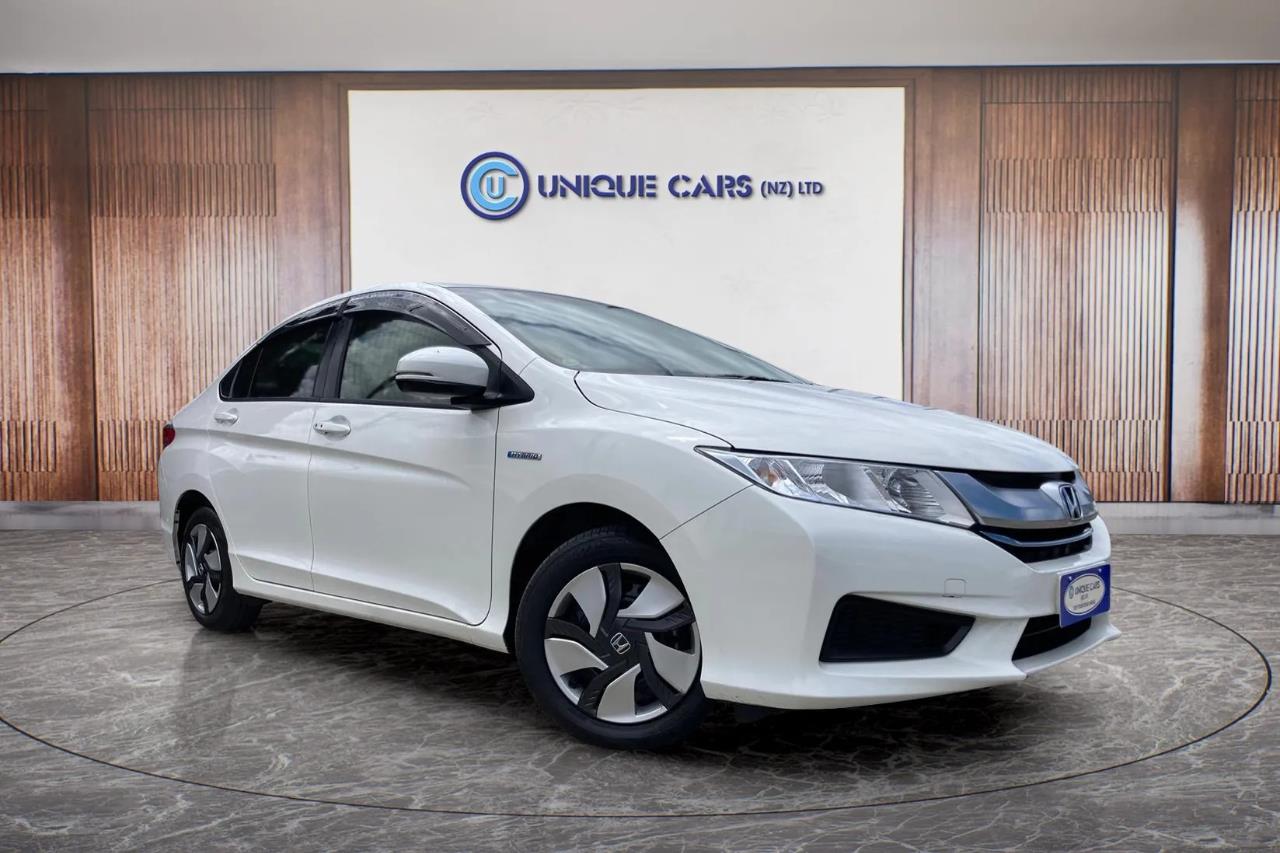 2015 Honda Grace thumbnail