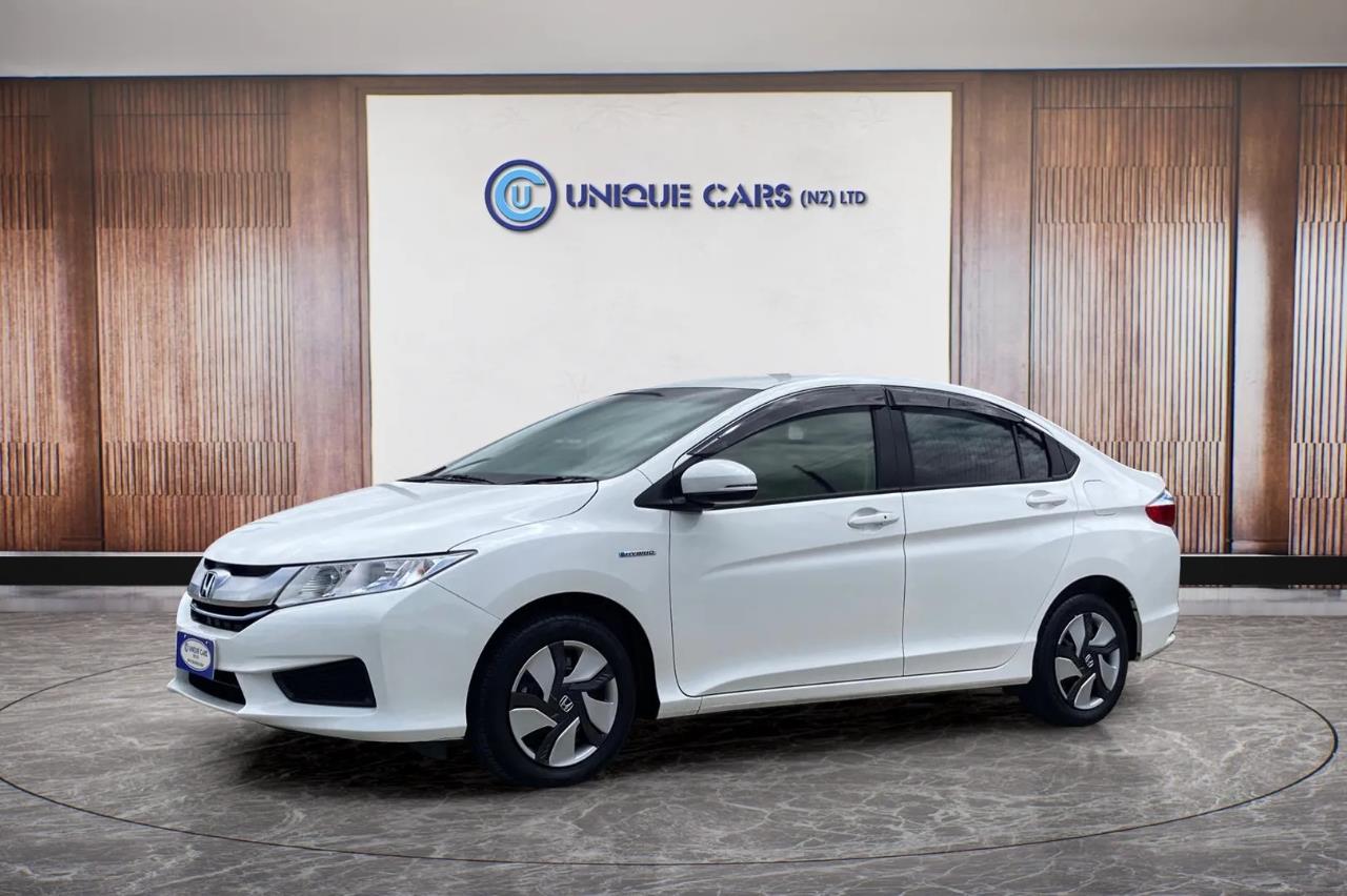 2015 Honda Grace thumbnail