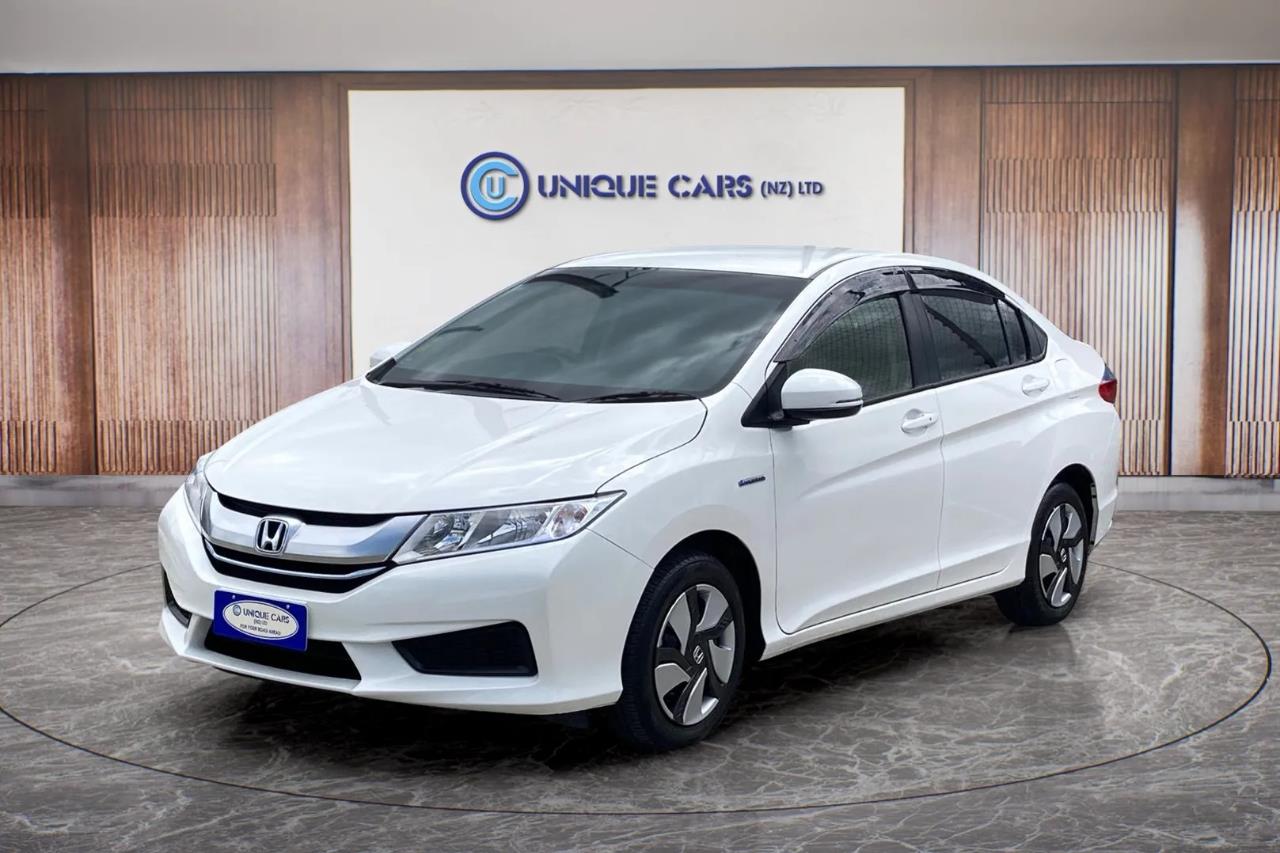 2015 Honda Grace thumbnail