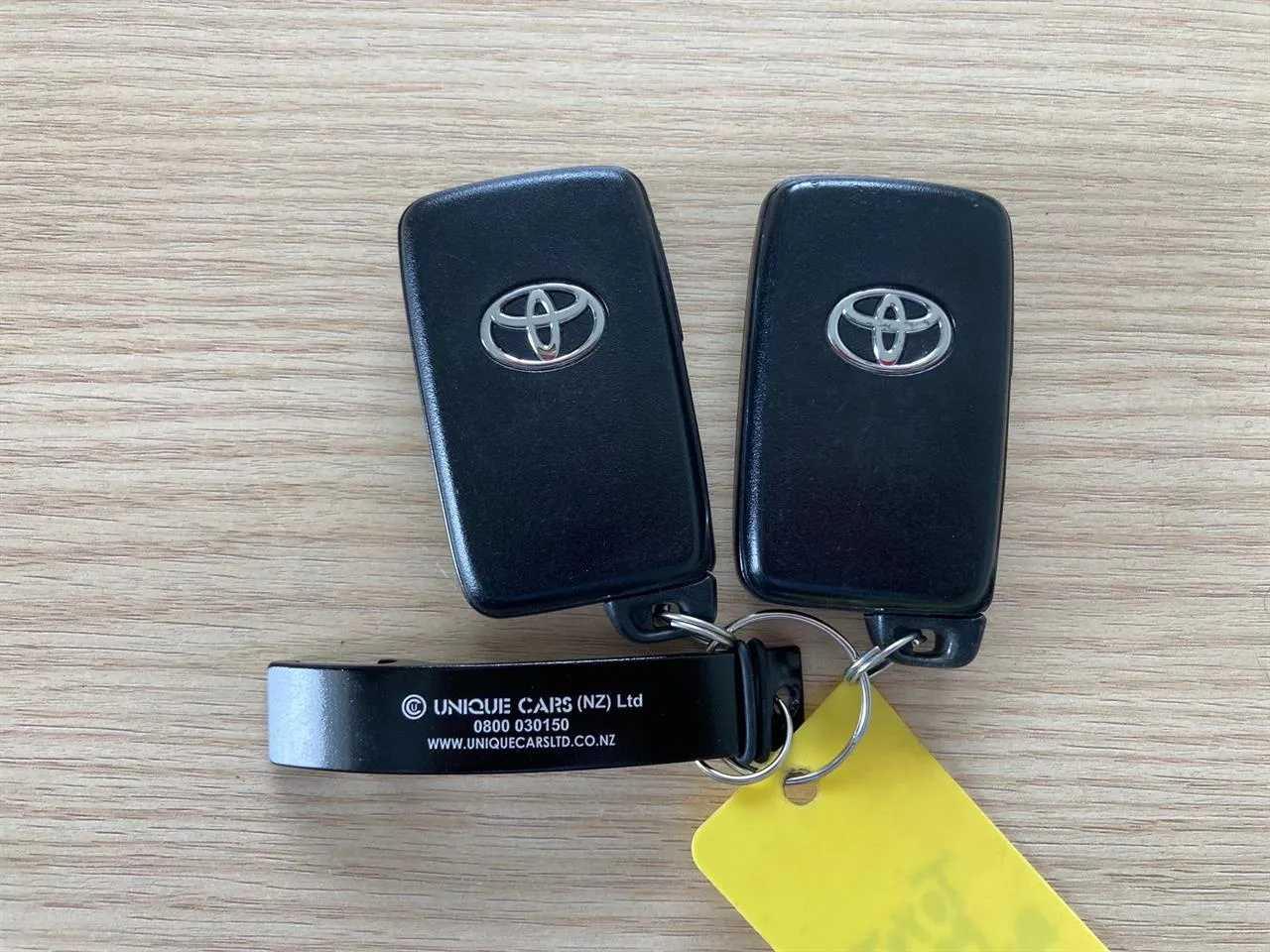 2014 Toyota Prius thumbnail
