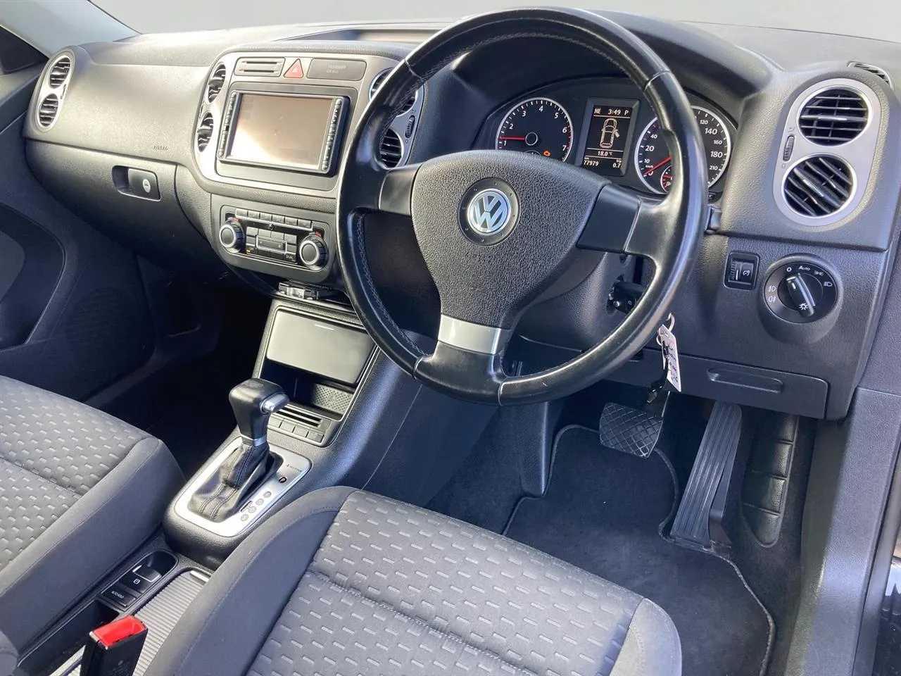 2010 Volkswagen Tiguan thumbnail