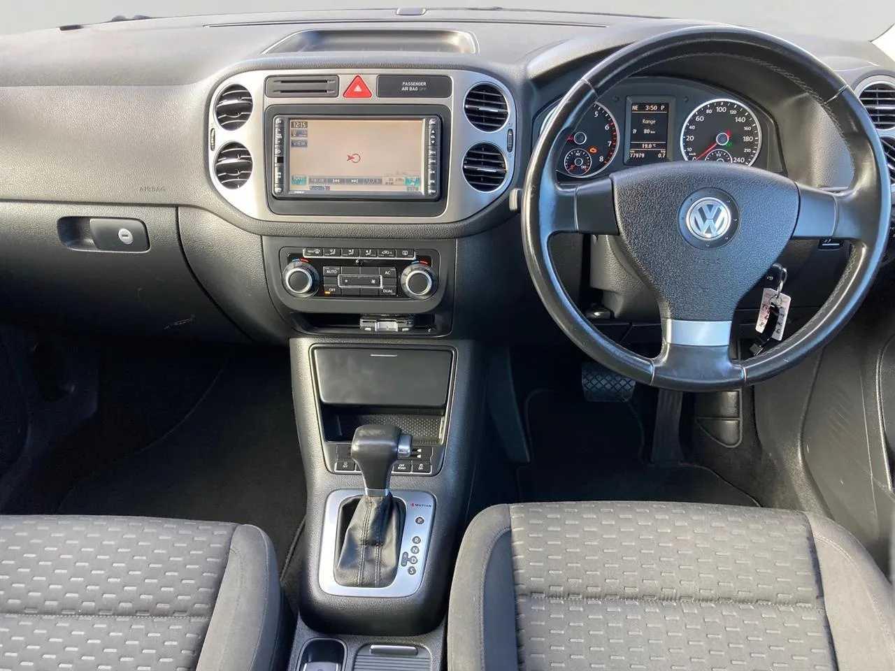 2010 Volkswagen Tiguan thumbnail