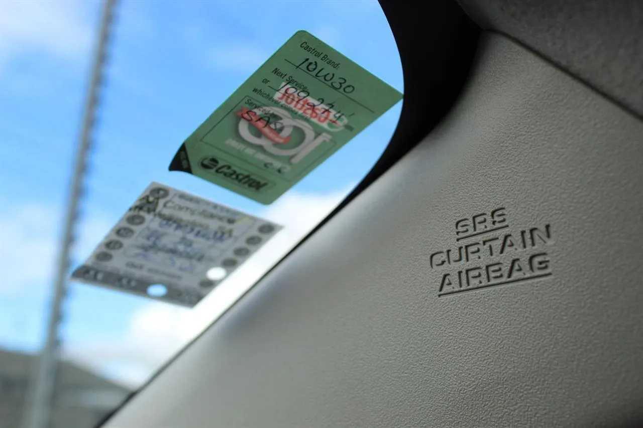 2014 Toyota Prius thumbnail