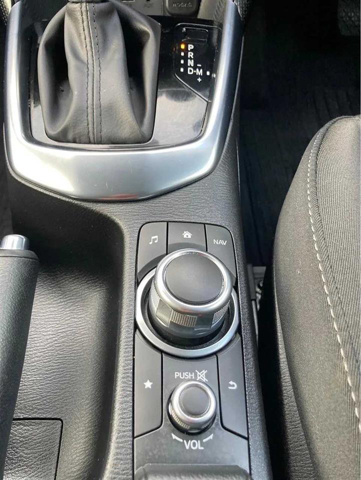 2016 Mazda Demio thumbnail