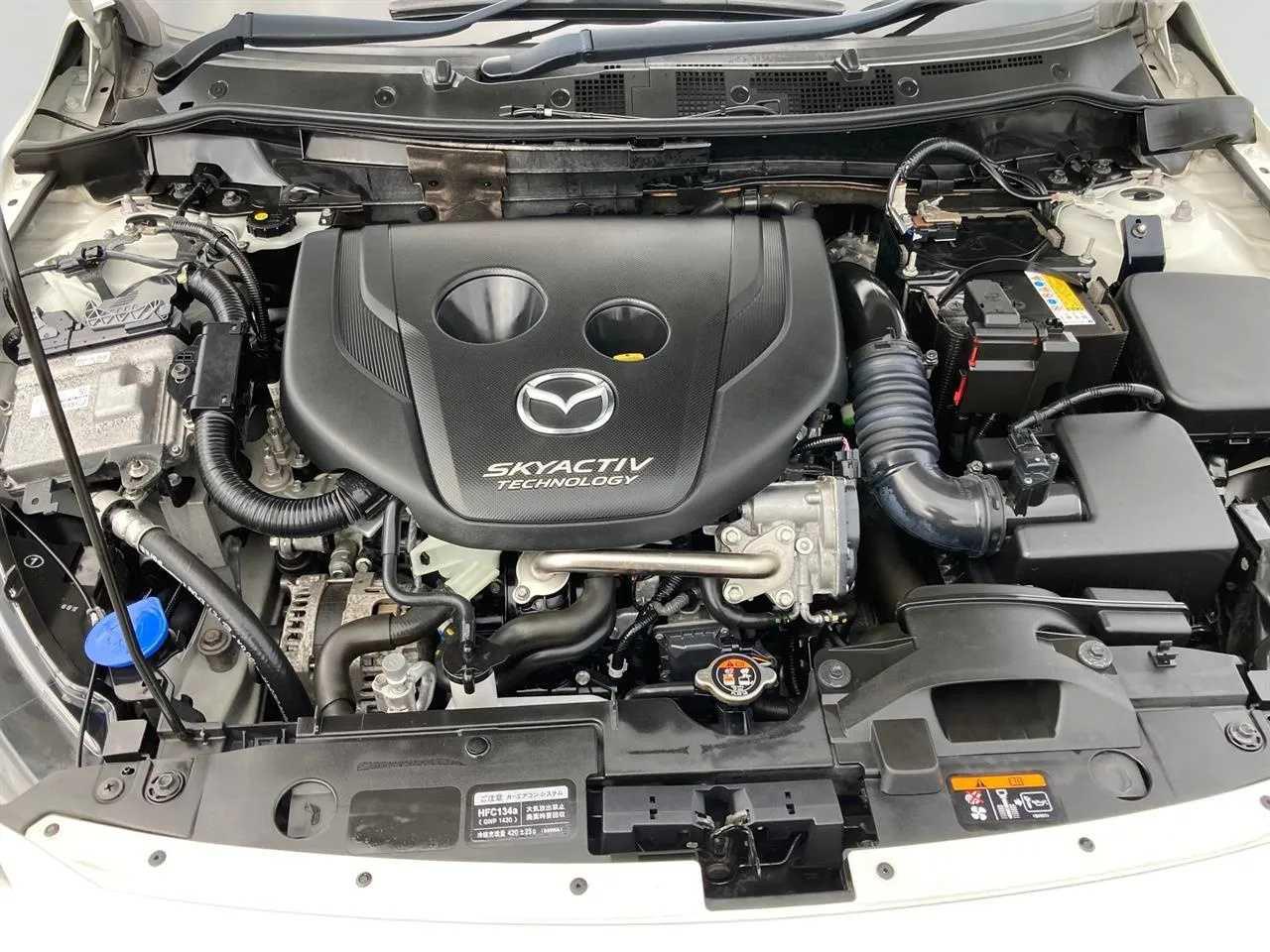 2016 Mazda Demio thumbnail