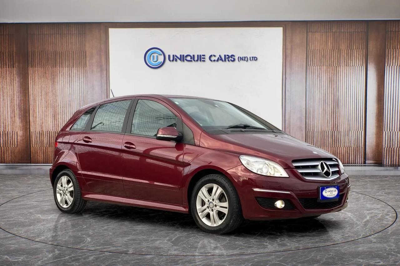 2011 Mercedes-Benz B180 thumbnail