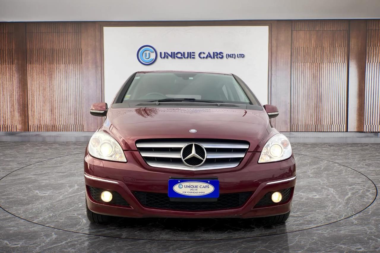 2011 Mercedes-Benz B180 thumbnail