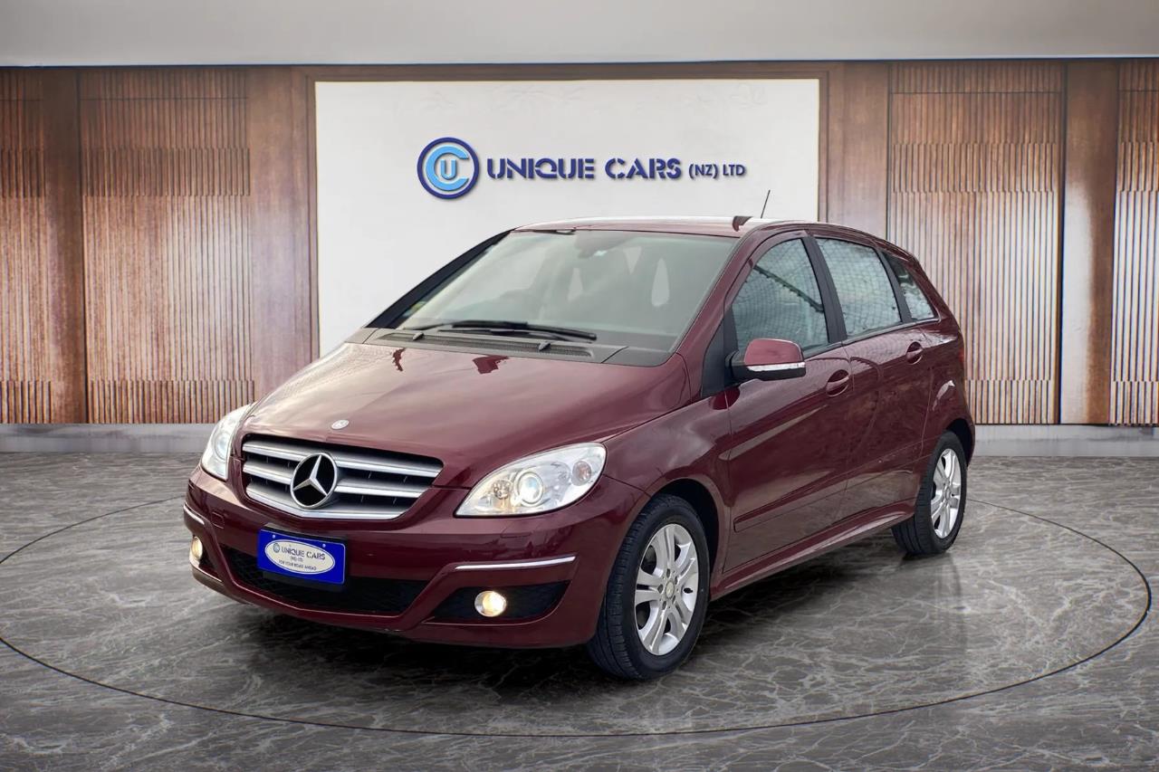 2011 Mercedes-Benz B180 thumbnail