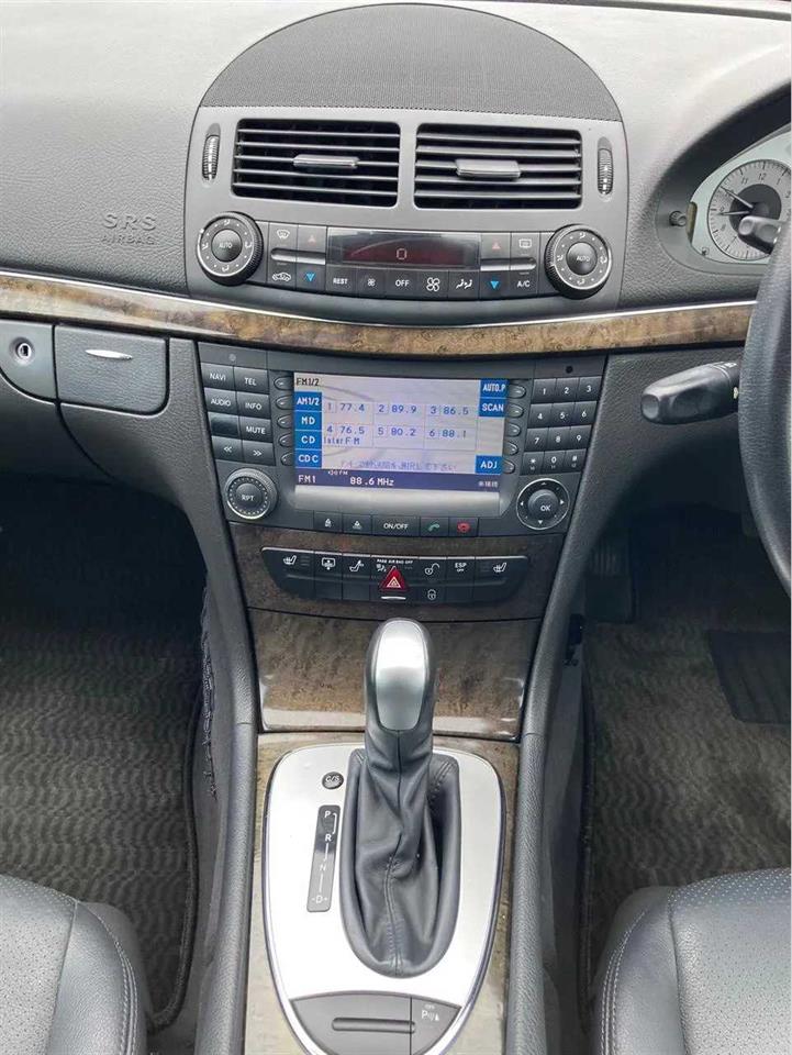 2006 Mercedes-Benz E350 thumbnail