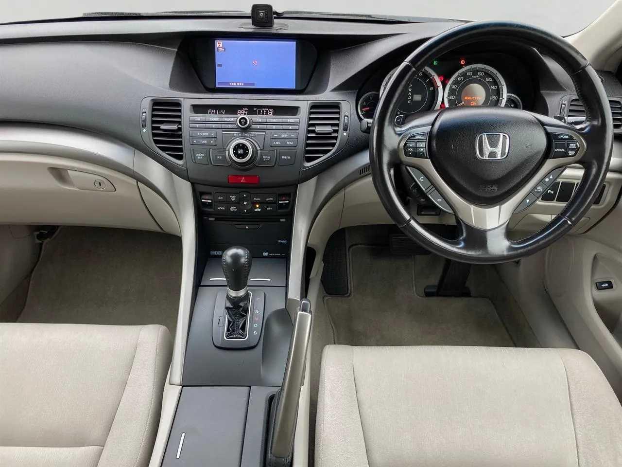 2009 Honda Accord thumbnail