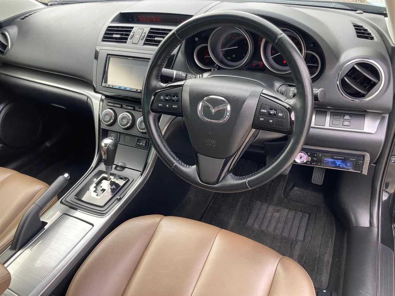 2011 Mazda Atenza thumbnail