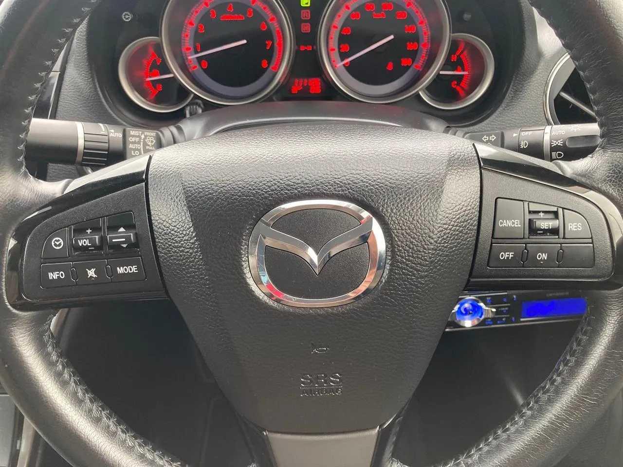 2011 Mazda Atenza thumbnail