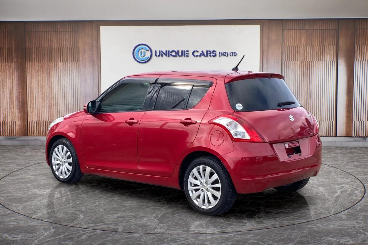 2012 Suzuki Swift thumbnail