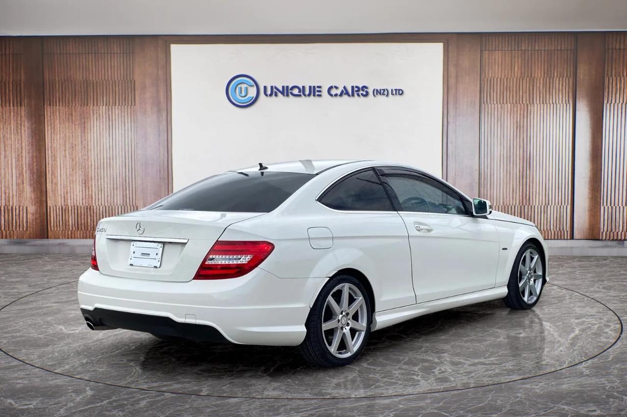 2012 Mercedes-Benz C250 thumbnail