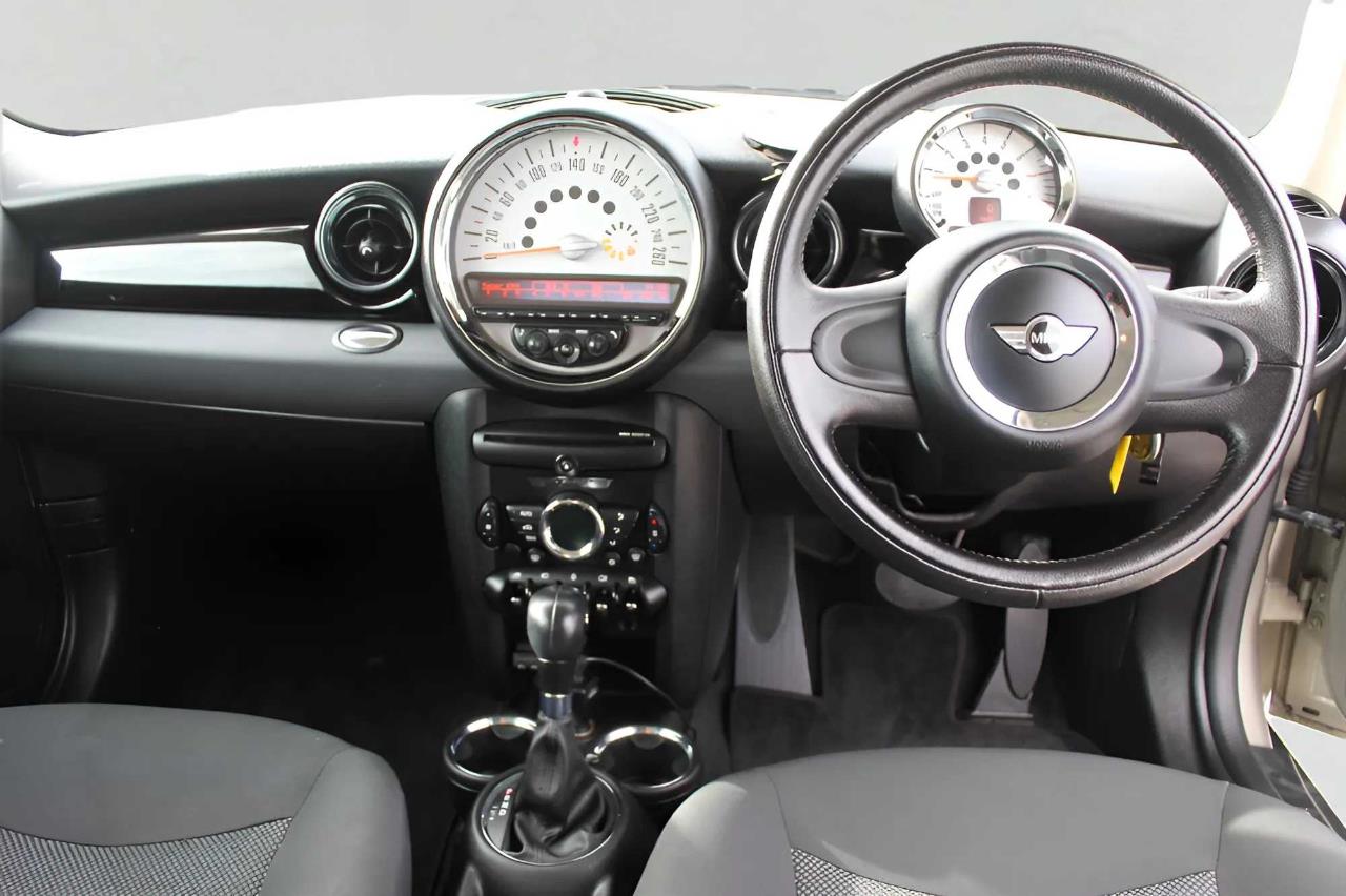 2011 BMW Mini thumbnail