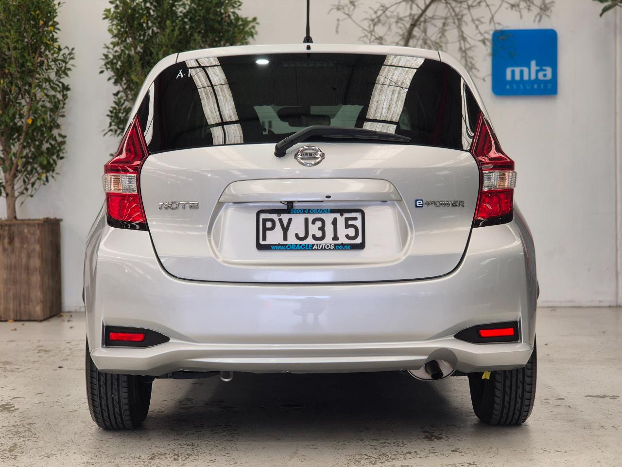 2017 Nissan Note thumbnail