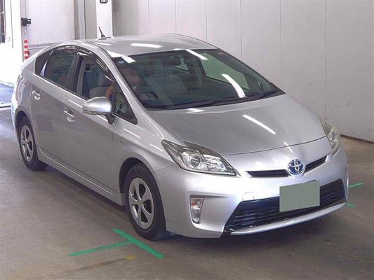 2012 Toyota Prius thumbnail