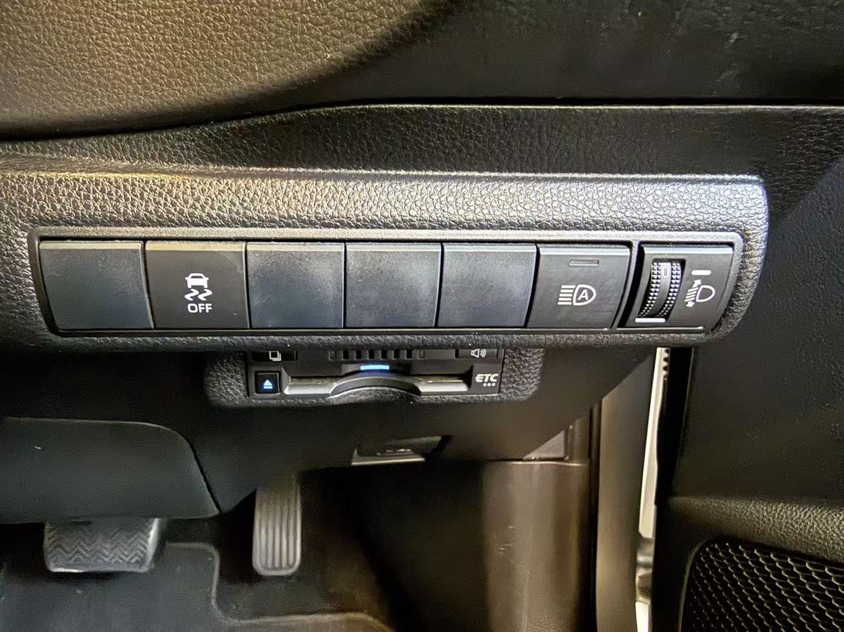2020 Toyota Corolla thumbnail