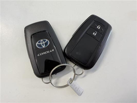 2020 Toyota Corolla thumbnail