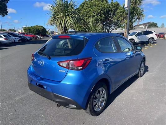 2015 Mazda Demio thumbnail