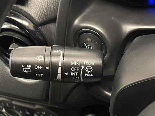 2015 Mazda Demio thumbnail