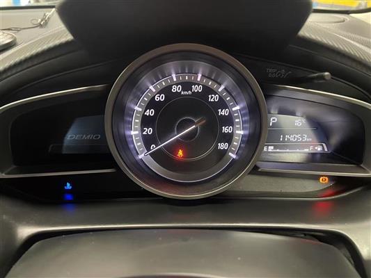 2015 Mazda Demio thumbnail