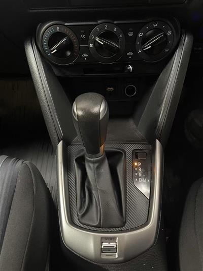 2015 Mazda Demio thumbnail
