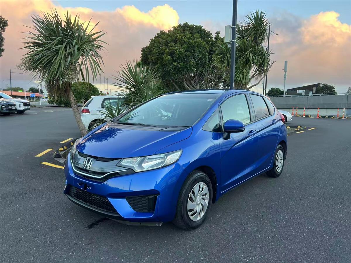 2014 Honda Fit thumbnail