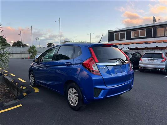 2014 Honda Fit thumbnail