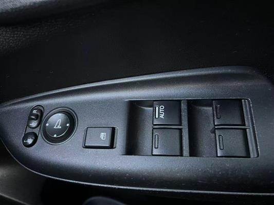 2014 Honda Fit thumbnail