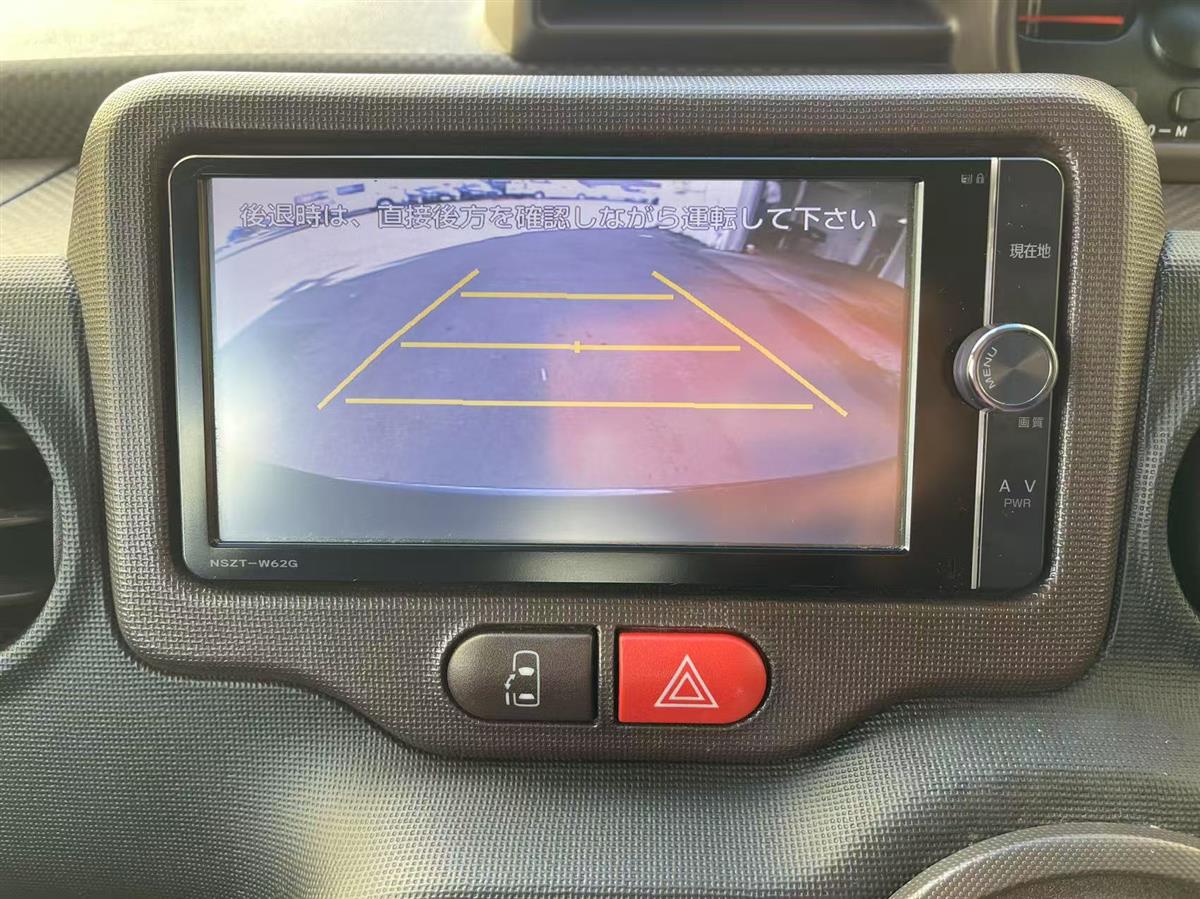2013 Toyota Spade thumbnail