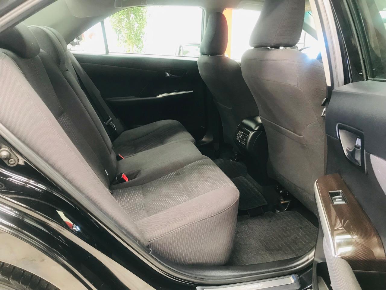 2012 Toyota Camry thumbnail