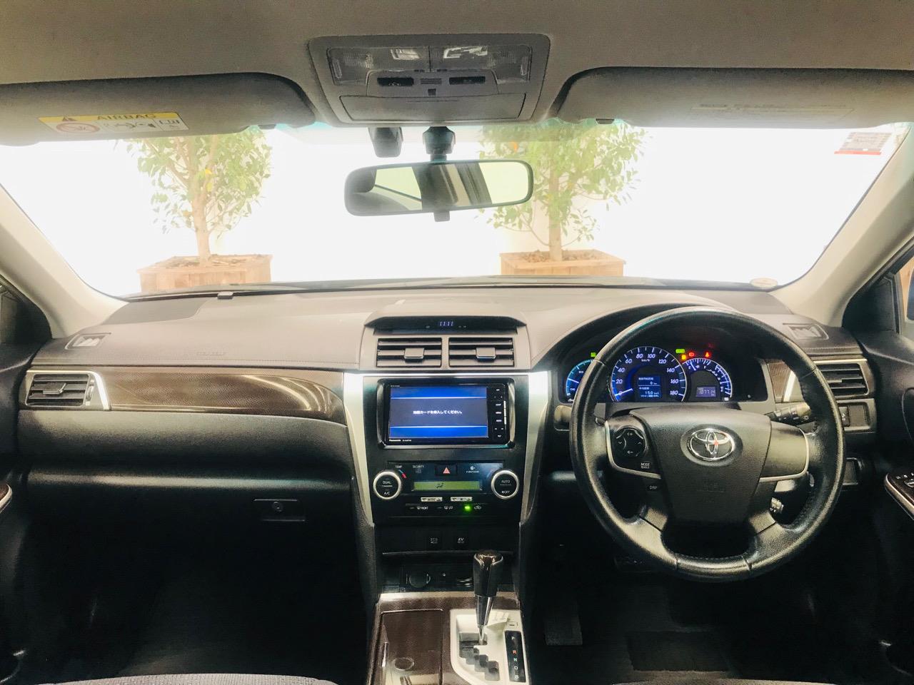 2012 Toyota Camry thumbnail
