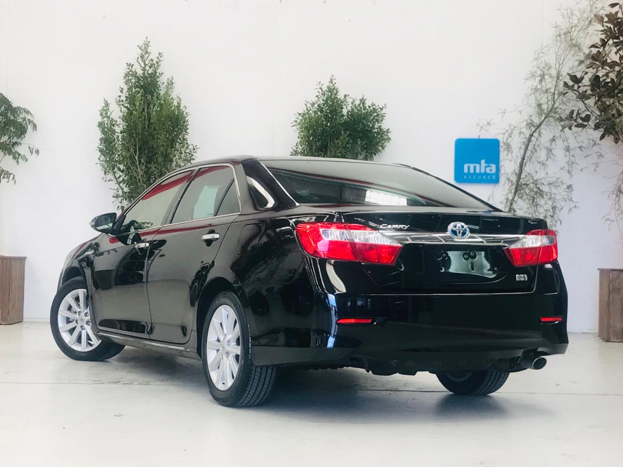 2012 Toyota Camry thumbnail