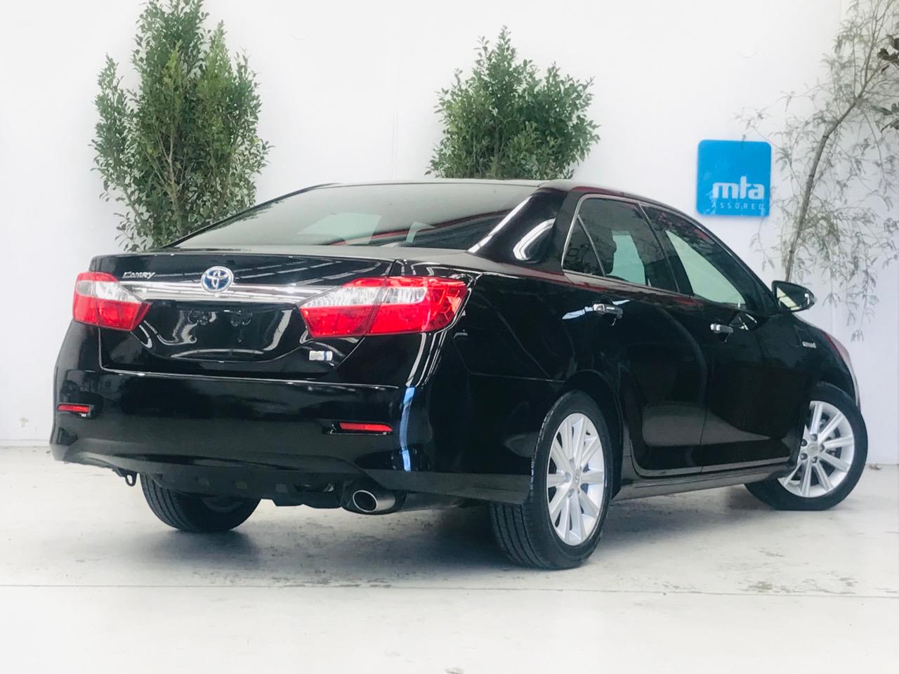 2012 Toyota Camry thumbnail