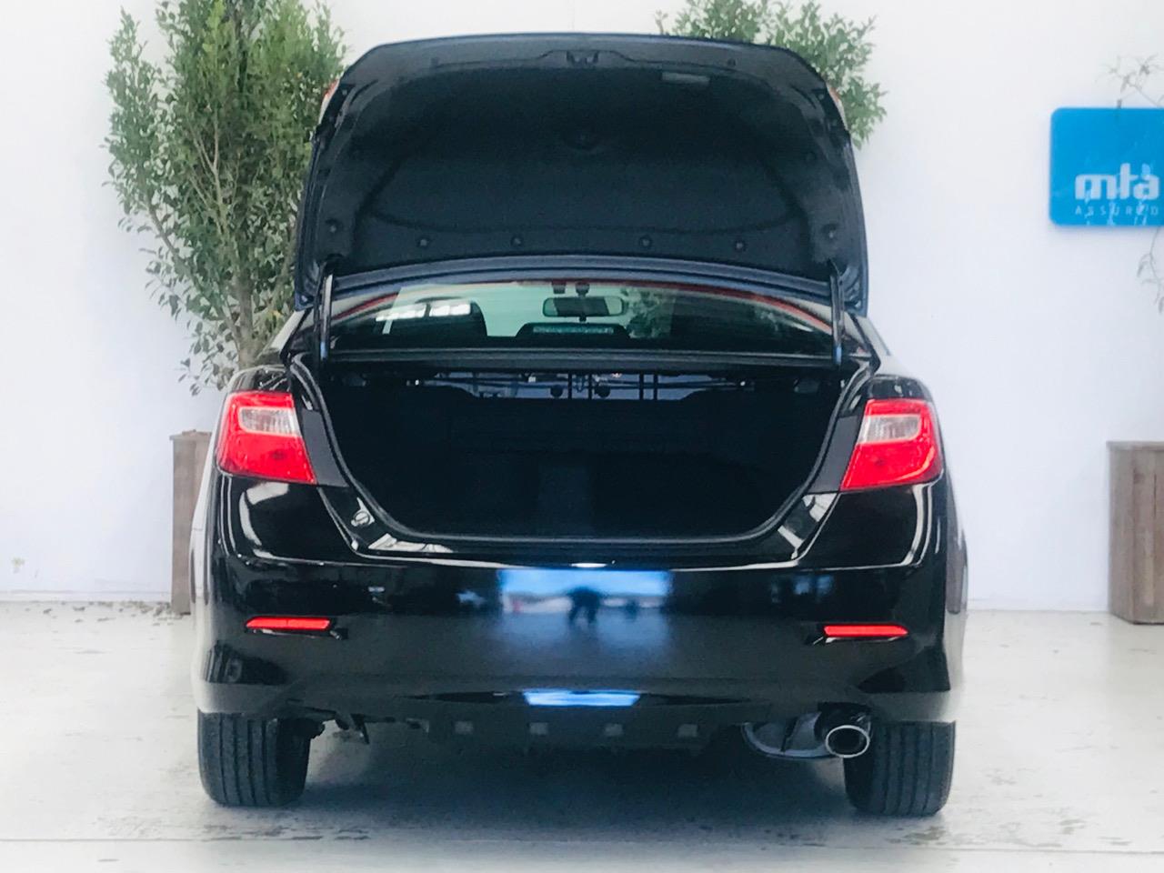 2012 Toyota Camry thumbnail