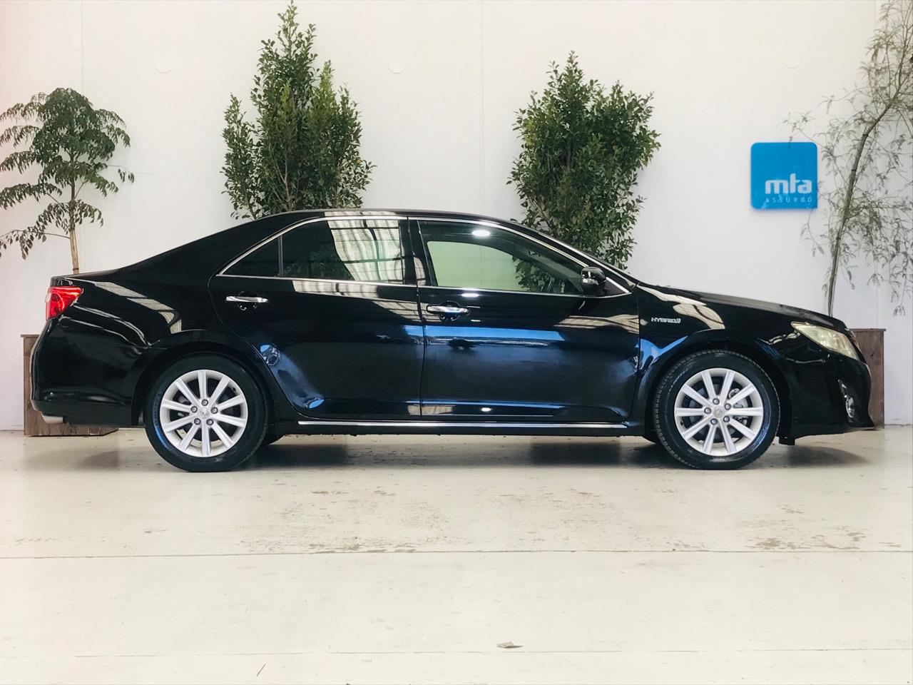 2012 Toyota Camry thumbnail