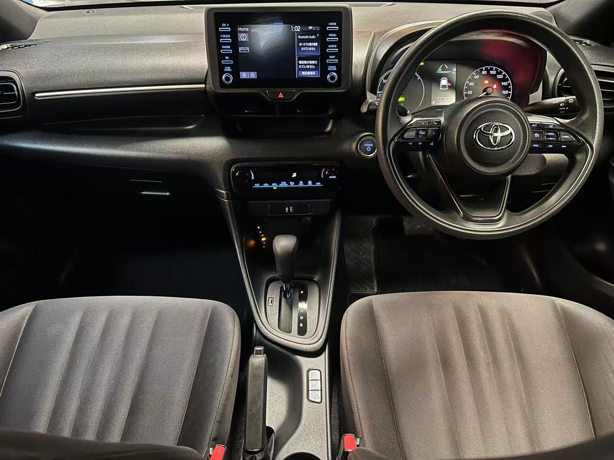 2021 Toyota Yaris thumbnail