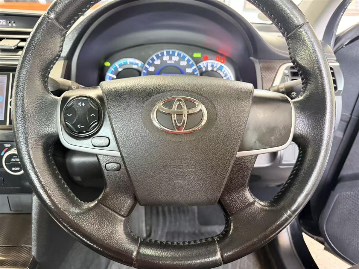 2012 Toyota Camry thumbnail