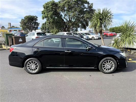 2012 Toyota Camry thumbnail
