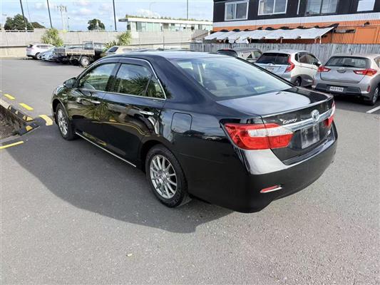 2012 Toyota Camry thumbnail