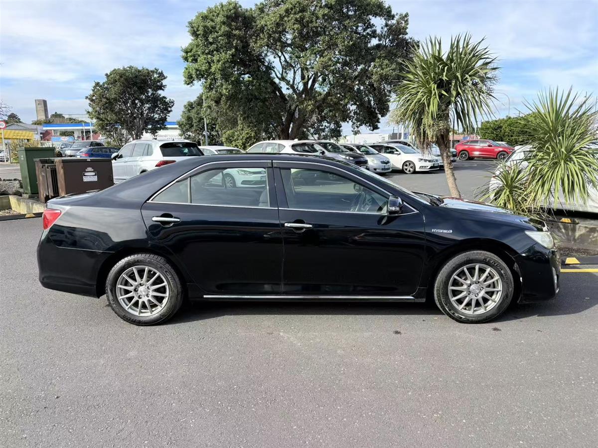 2012 Toyota Camry thumbnail