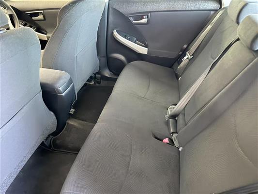 2014 Toyota Prius thumbnail
