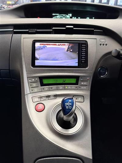 2014 Toyota Prius thumbnail