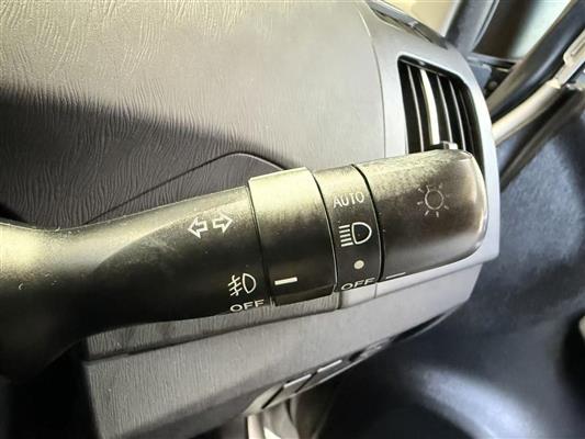 2014 Toyota Prius thumbnail