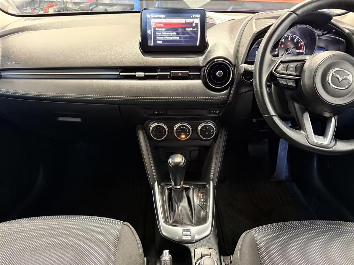 2017 Mazda Demio thumbnail