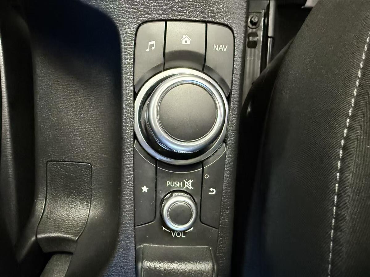 2017 Mazda Demio thumbnail