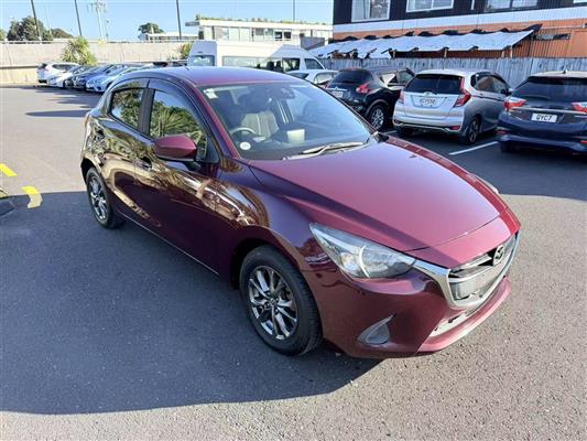 2017 Mazda Demio thumbnail