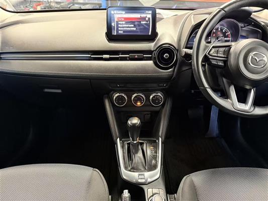 2017 Mazda Demio thumbnail